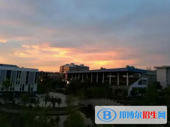 昭通学院成人教育学院4