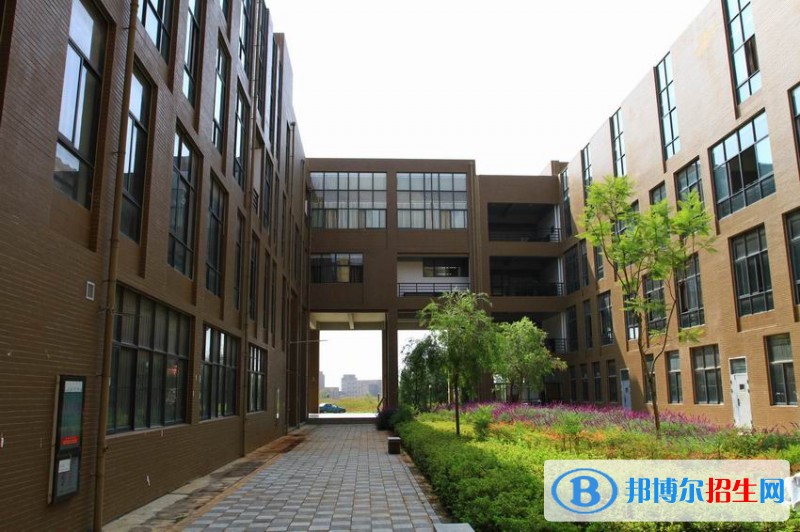 云南艺术学院成人教育学院3