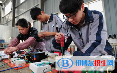 兰州中专招生 兰州中专学校怎么样 / 正文 2009年学校更名兰州理工