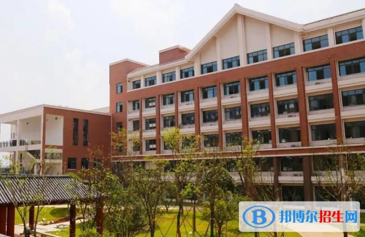 周南中学国际部招生办联系电话:0731-82239559 长沙市周南中学创办于