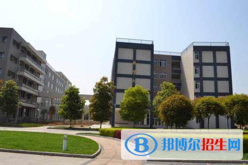 四川华新现代职业学院怎么样,好不好