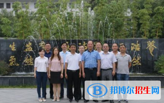 高中学校怎么样 正文办学六年来,蒲城三中受到社会各界的广泛赞誉