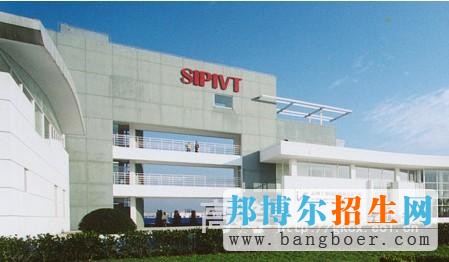 苏州工业园区职业技术学院校园一角3198