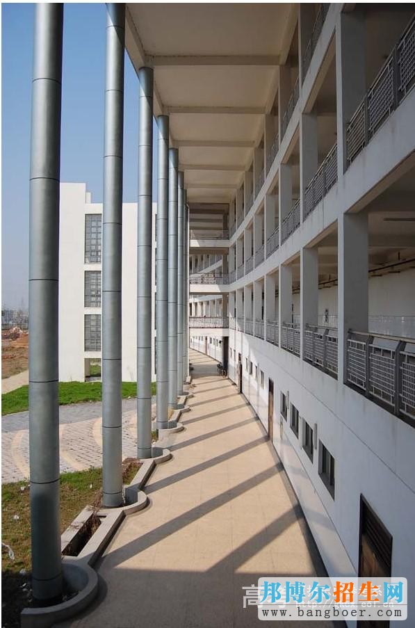 南京化工职业技术学院校园一角3297