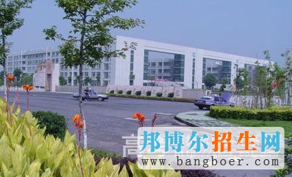 嘉兴职业技术学院校园一角4075