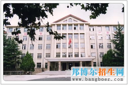 烟台工程职业技术学院校园一角8641