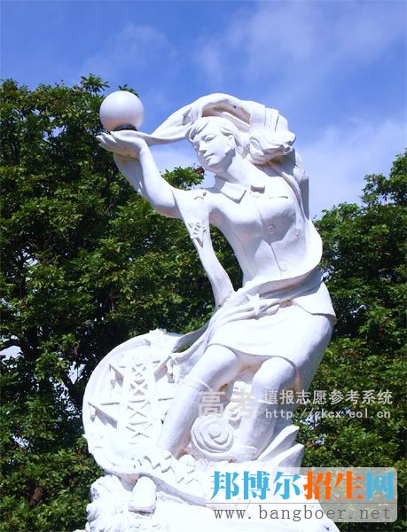 福建电力职业技术学院光明使者雕像6016