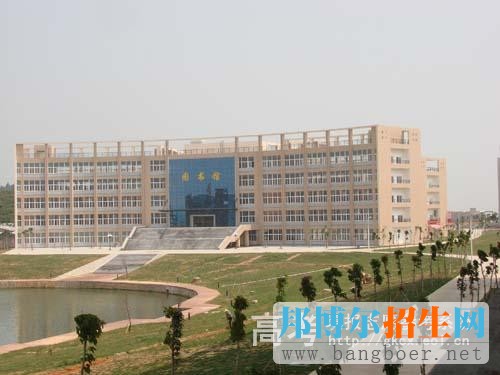 厦门海洋职业技术学院校园一角6011