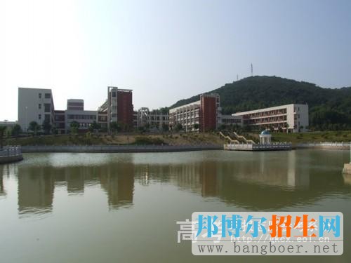 湄洲湾职业技术学院校园一角5891
