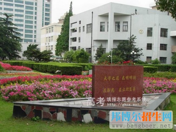 华东理工大学校园一角665