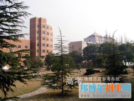 江西艺术职业学院校园一角6627