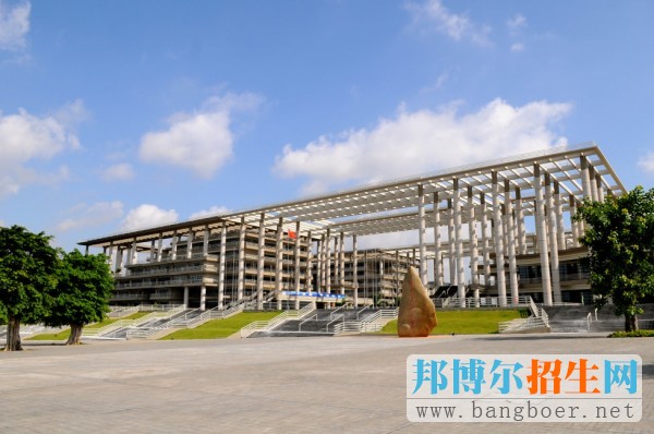 广东工业大学校园一角12536