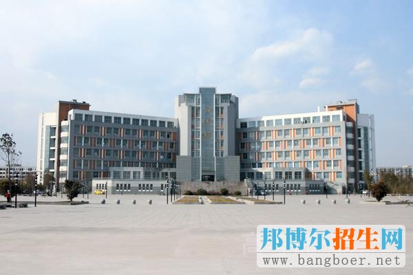 焦作师范高等专科学校校园一角9918