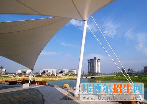 南京财经大学校园一角2006