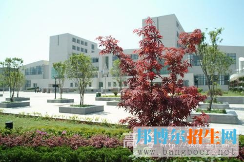 湖北工业大学工程技术学院校园一角11132