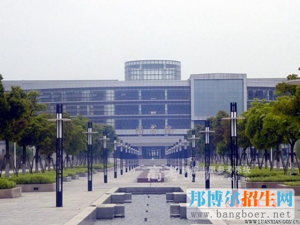 江南大学校园一角1666