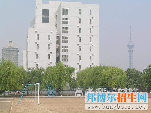 河北医科大学临床学院校园一角2441