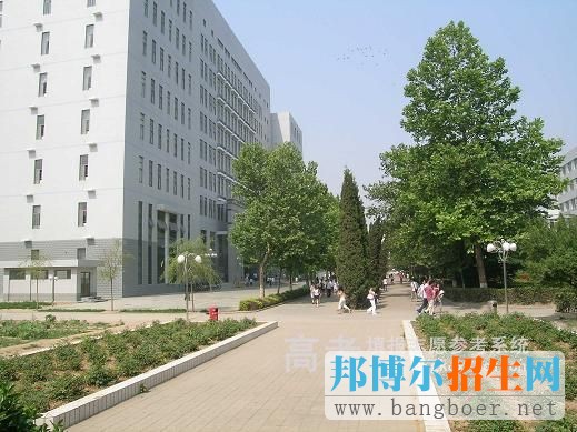 河北医科大学临床学院校园一角2447