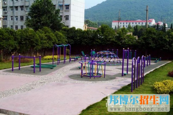 淮南职业技术学院校园一角4863