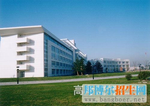 上海第二工业大学校园一角915
