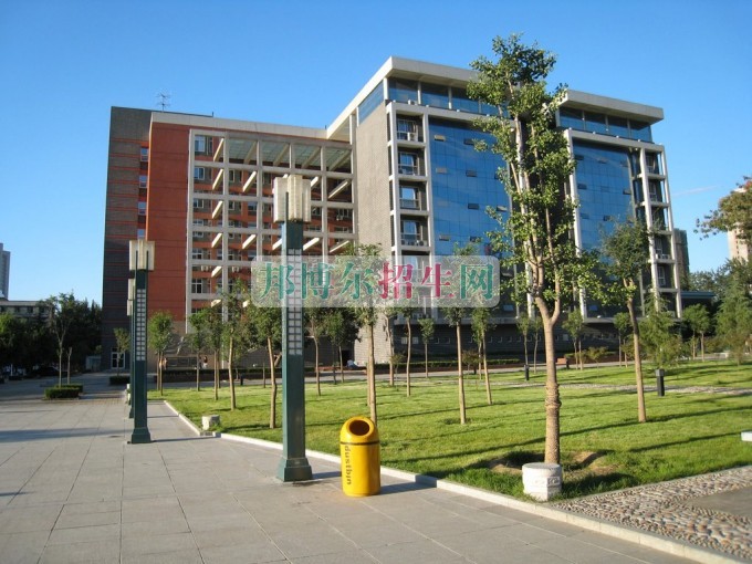 西安建筑科技大学是几本