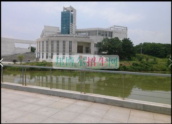 武汉工程职业技术学院招生办联系电话
