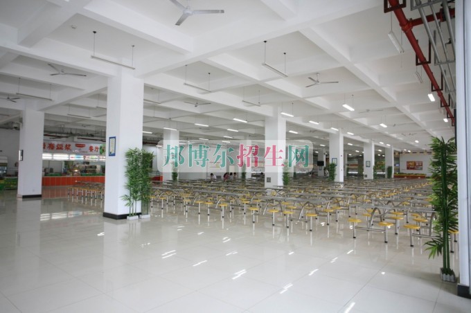 河南财政税务高等专科学校宿舍条件