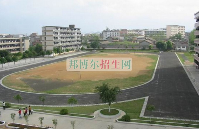 南宁卫生学校