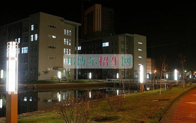 齐齐哈尔医学院