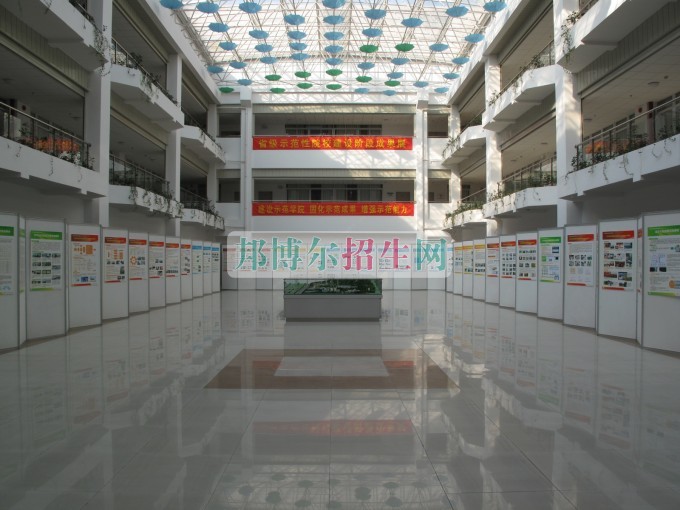 广东交通职业技术学院招生办联系电话