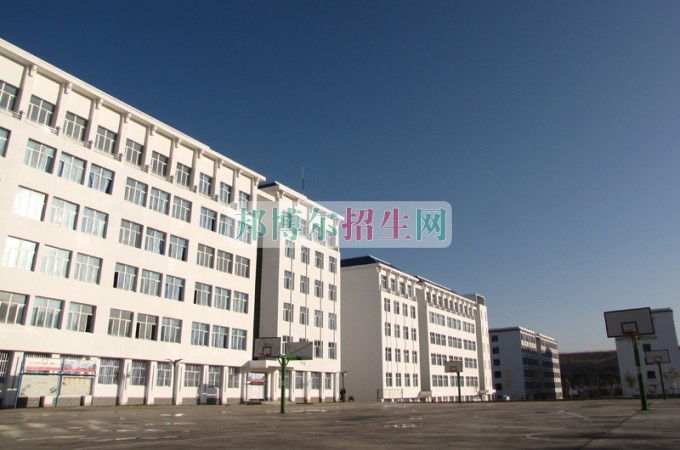 新疆天山职业技术学院是几专