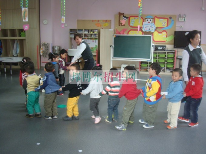 学幼师中专主要学什么