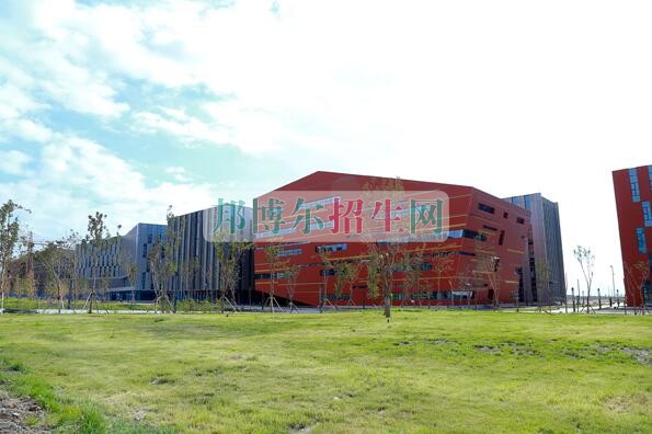 克拉玛依职业技术学院招生办联系电话