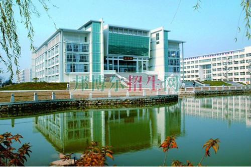 江苏经贸职业技术学院招生办联系电话