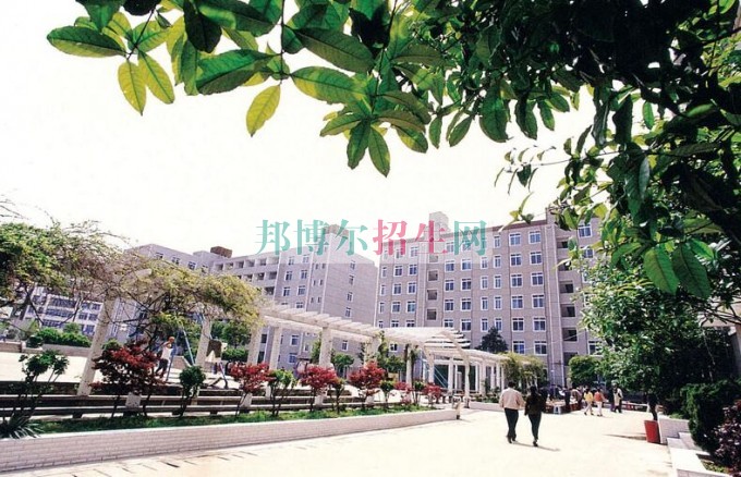 长江职业学院是几专