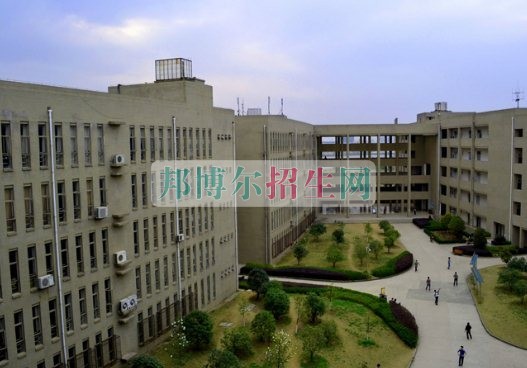 武昌职业学院招生办联系电话