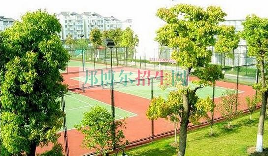上海工商外国语职业学院是几专