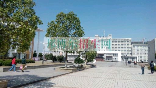 安徽商贸职业技术学院是几专