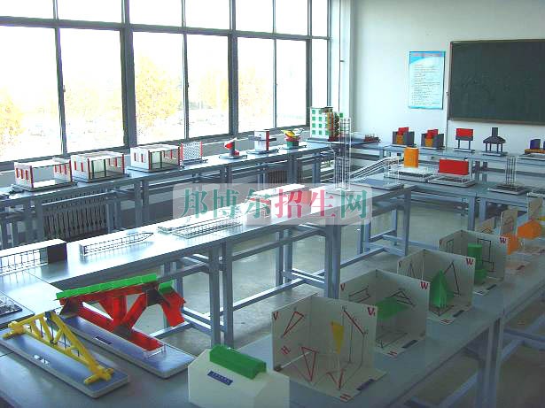 女生学建筑工程管理怎么样