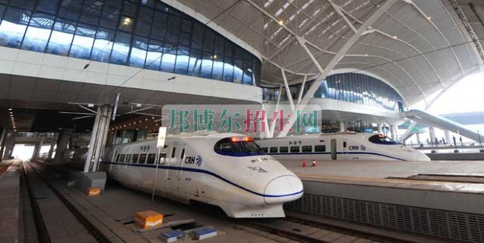 男生读高铁乘务怎么样