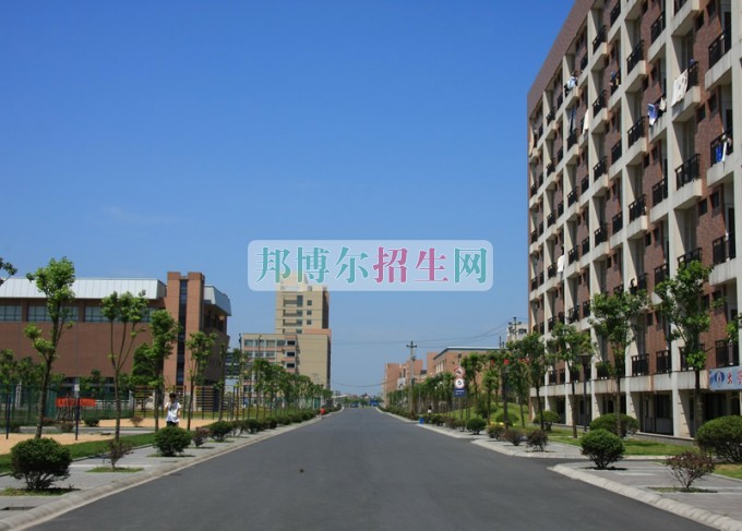 哪个土木工程学校好