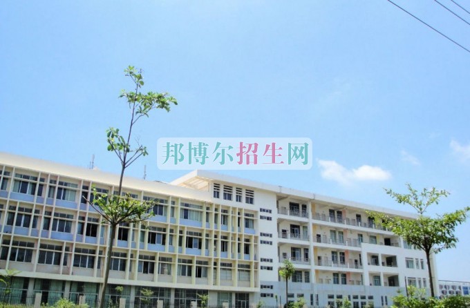 贵港职业学院是几专
