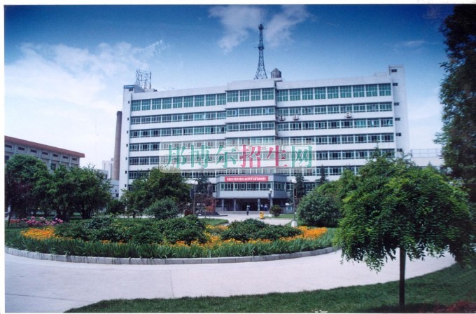 好点的铁路专业学校