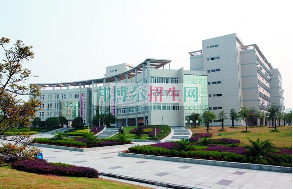 三峡大学科技学院是几本