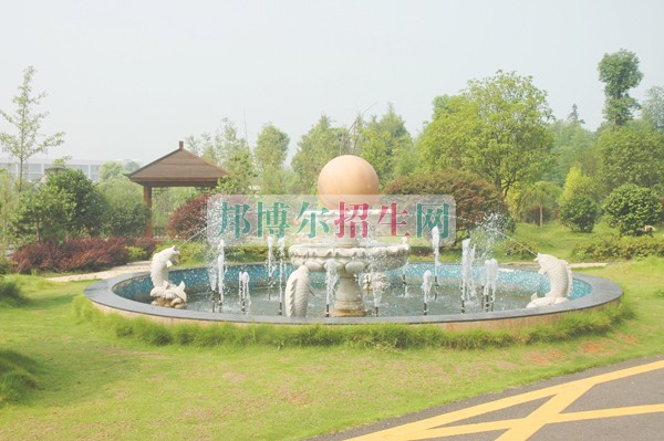 湖南电子科技职业学院招生办联系电话