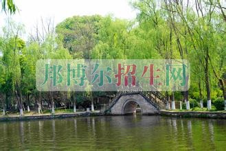 南充旅游职业中专学校网站网址