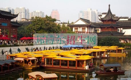南京信息工程大学滨江学院周边环境