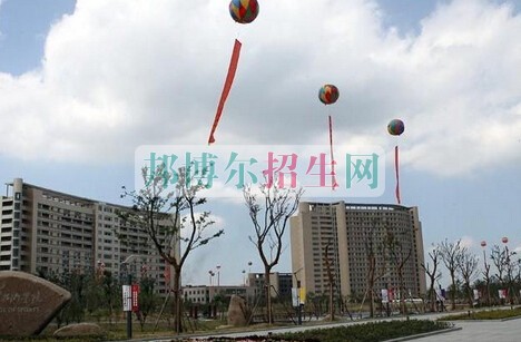 西秀区安吉职业技术学校