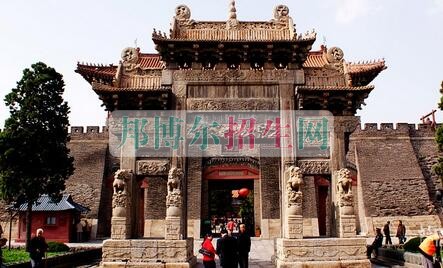 山东科技大学泰山科技学院周边环境