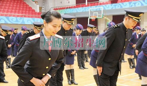 什么是铁道运输